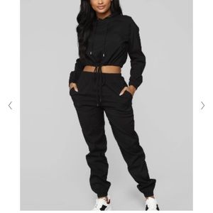 Fashion nova windbreaker set.  New with tags